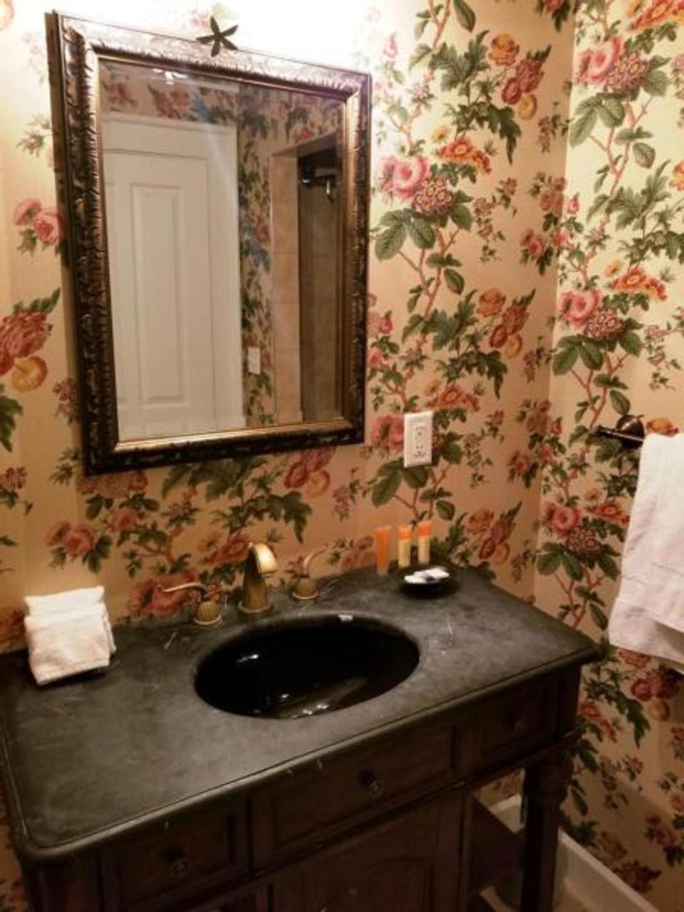 The Glendalia Boutique Hotel Glendale Екстер'єр фото